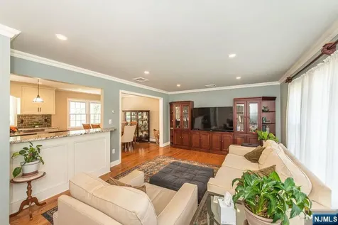 19 Bedford Road Mahwah NJ 07430