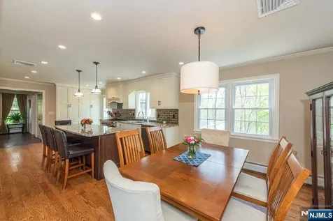 19 Bedford Road Mahwah NJ 07430