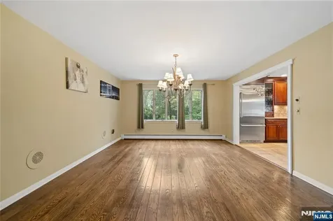77 Macarthur Drive Clifton NJ 07013