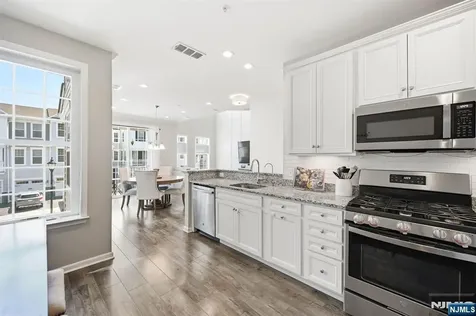 102 Sequoia Drive Cedar Grove NJ 07009