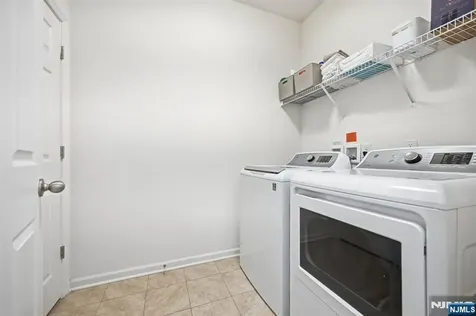 102 Sequoia Drive Cedar Grove NJ 07009