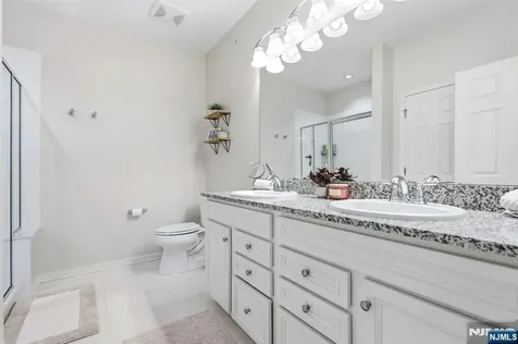 102 Sequoia Drive Cedar Grove NJ 07009