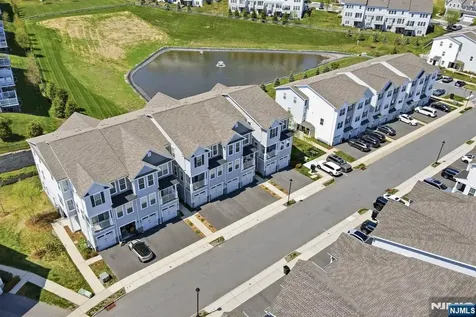 102 Sequoia Drive Cedar Grove NJ 07009