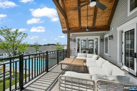 102 Sequoia Drive Cedar Grove NJ 07009