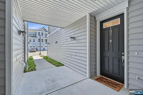 102 Sequoia Drive Cedar Grove NJ 07009