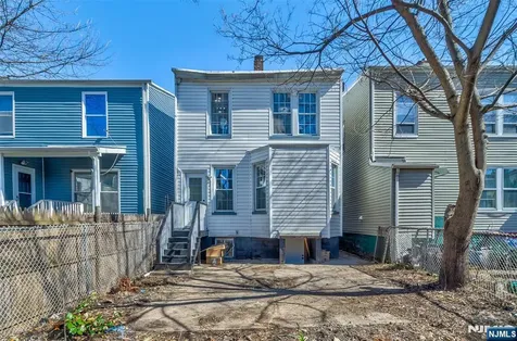 208 11th Street Newark NJ 07107