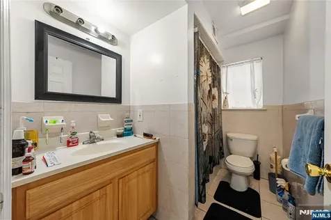 25-27 Norfolk Street Newark NJ 07103