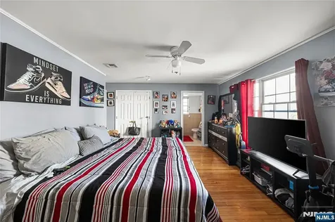 25-27 Norfolk Street Newark NJ 07103