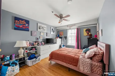 25-27 Norfolk Street Newark NJ 07103
