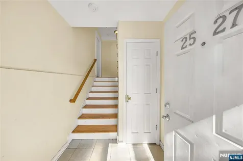 25-27 Norfolk Street Newark NJ 07103