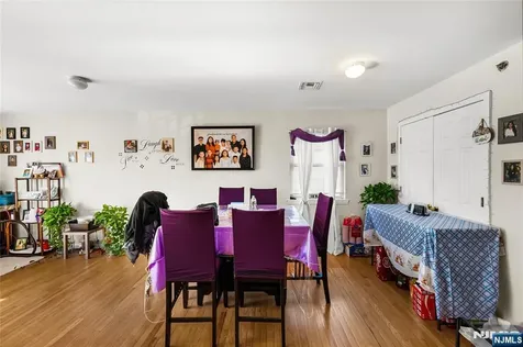 25-27 Norfolk Street Newark NJ 07103