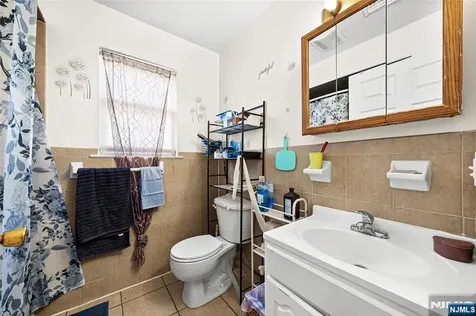 25-27 Norfolk Street Newark NJ 07103