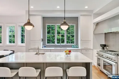 89 Depeyster Avenue Tenafly NJ 07670