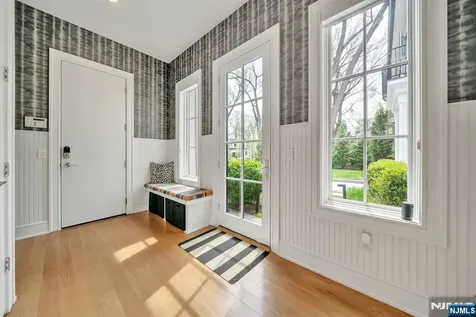89 Depeyster Avenue Tenafly NJ 07670