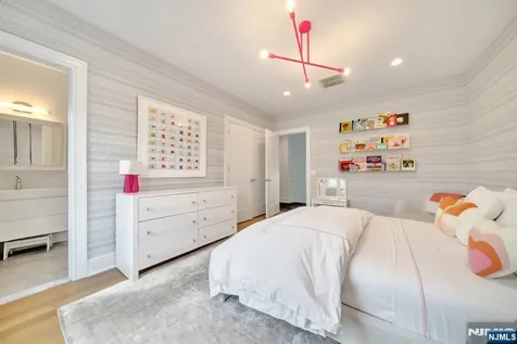 89 Depeyster Avenue Tenafly NJ 07670