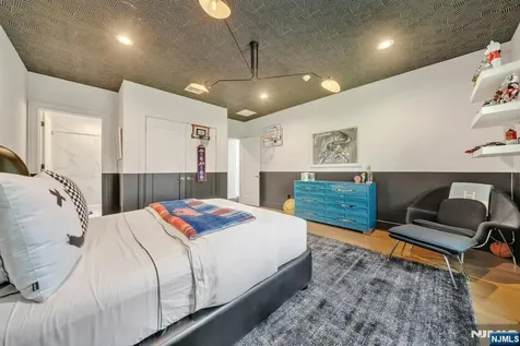 89 Depeyster Avenue Tenafly NJ 07670
