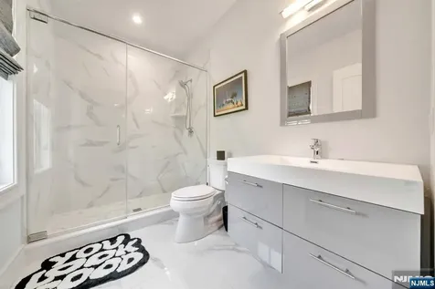 89 Depeyster Avenue Tenafly NJ 07670