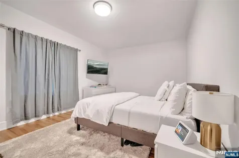 89 Depeyster Avenue Tenafly NJ 07670