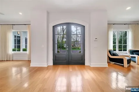 89 Depeyster Avenue Tenafly NJ 07670
