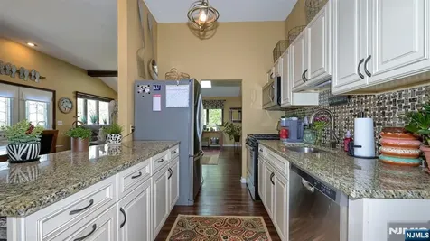 16 Forest Terrace Wayne NJ 07470