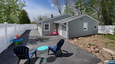 16 Forest Terrace Wayne NJ 07470