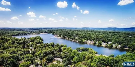 16 Forest Terrace Wayne NJ 07470