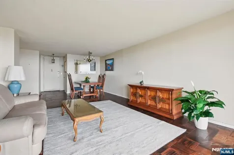 555 North Avenue Fort Lee NJ 07024