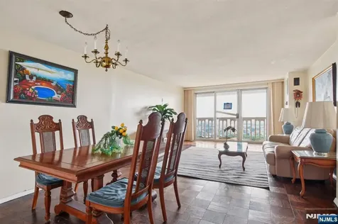 555 North Avenue Fort Lee NJ 07024