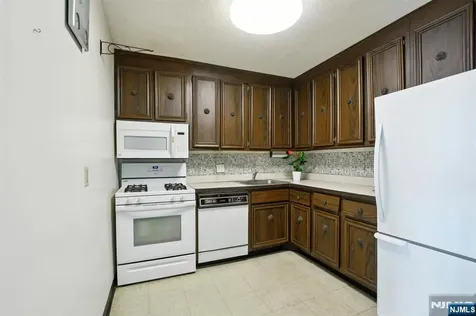 555 North Avenue Fort Lee NJ 07024