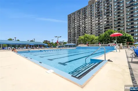 555 North Avenue Fort Lee NJ 07024