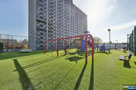 555 North Avenue Fort Lee NJ 07024