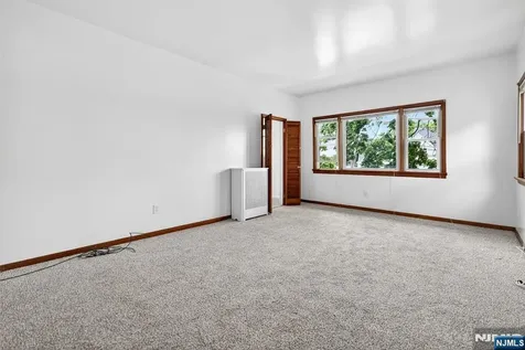 319 Paterson Avenue East Rutherford NJ 07073