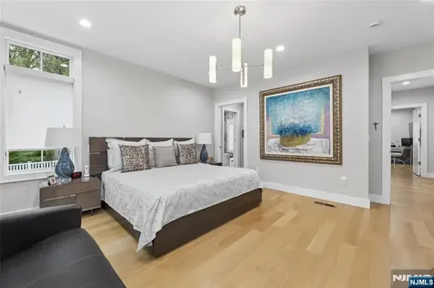 31 Engleside Street Cresskill NJ 07626