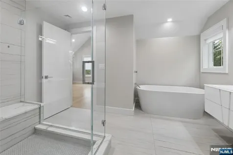 31 Engleside Street Cresskill NJ 07626