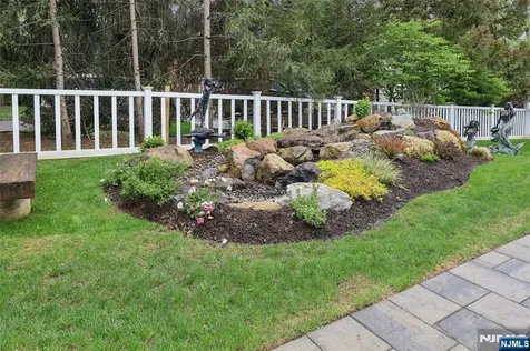 31 Engleside Street Cresskill NJ 07626