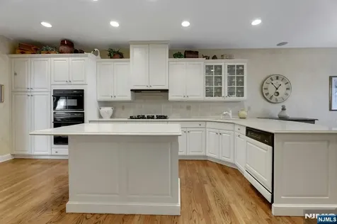 278 Hampshire Ridge Park Ridge NJ 07656