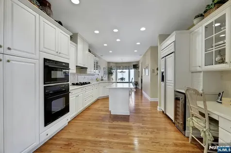 278 Hampshire Ridge Park Ridge NJ 07656