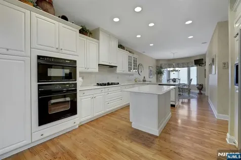 278 Hampshire Ridge Park Ridge NJ 07656