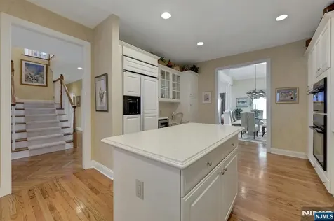 278 Hampshire Ridge Park Ridge NJ 07656