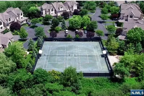 278 Hampshire Ridge Park Ridge NJ 07656