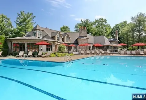 278 Hampshire Ridge Park Ridge NJ 07656