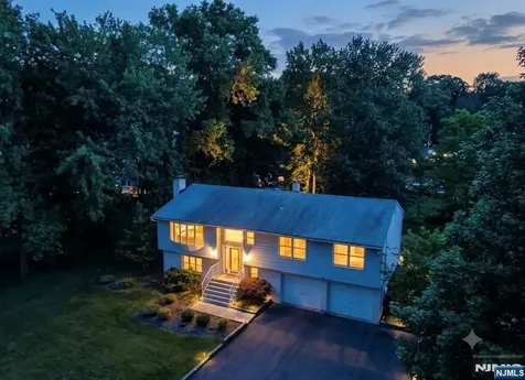 28 Taylor Woodland Park NJ 07424