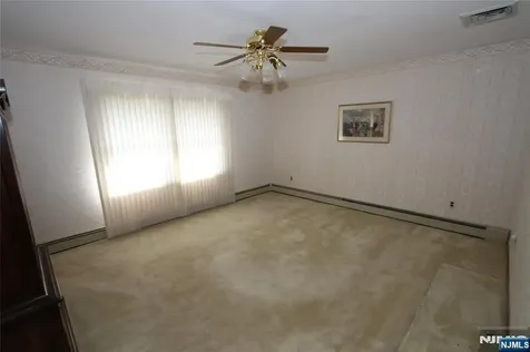 28 Taylor Woodland Park NJ 07424