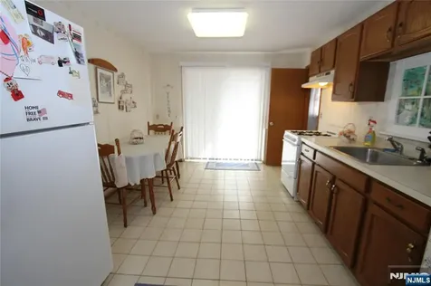 28 Taylor Woodland Park NJ 07424