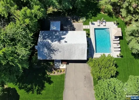 28 Taylor Woodland Park NJ 07424