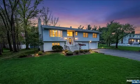 28 Taylor Woodland Park NJ 07424