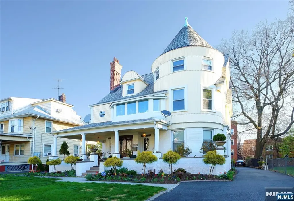 433 New England Terrace Orange NJ 07050