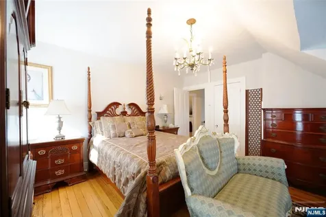 433 New England Terrace Orange NJ 07050