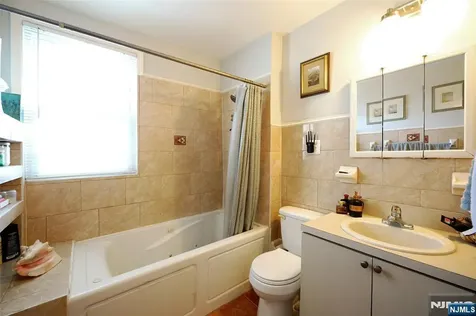 433 New England Terrace Orange NJ 07050