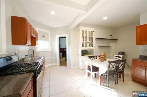 433 New England Terrace Orange NJ 07050